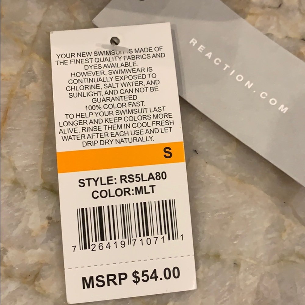 NWT Kenneth Cole Reaction Darking bikini top! - Picture 2 of 3